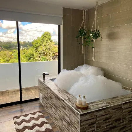 Cabanas Con Jacuzzi Y Chimenea - Casa Floral, Marinilla Exterior photo