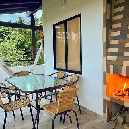 Cabanas Con Jacuzzi Y Chimenea - Casa Floral, Marinilla Exterior photo