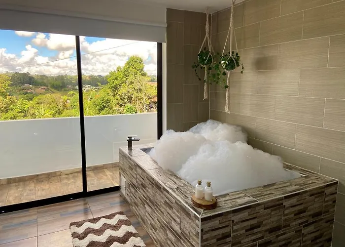 Cabanas Con Jacuzzi Y Chimenea - Casa Floral, Marinilla